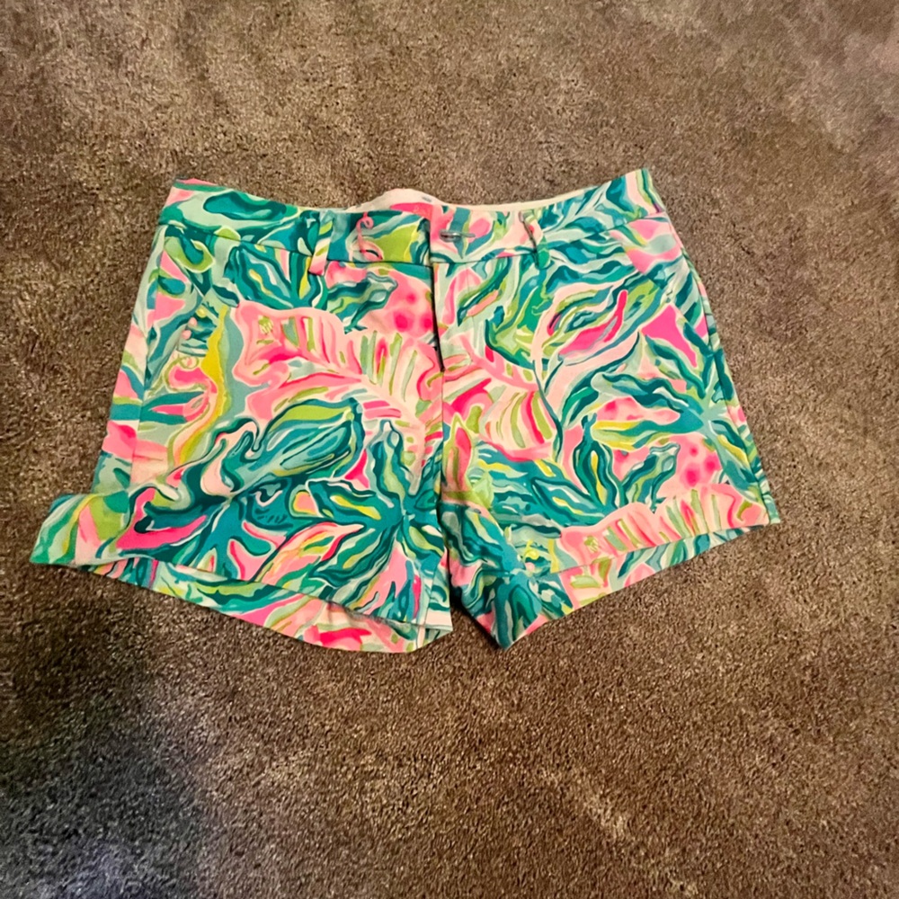 Fun Lilly Pulitzer summer print shorts